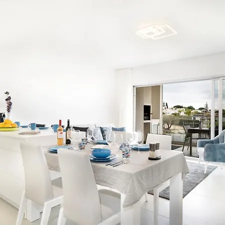 Apartment Blue Paradise *